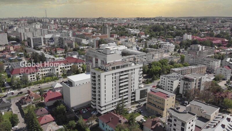Pitesti Residence, I C Bratianu 54, panoramic view - 4 rooms - parking.