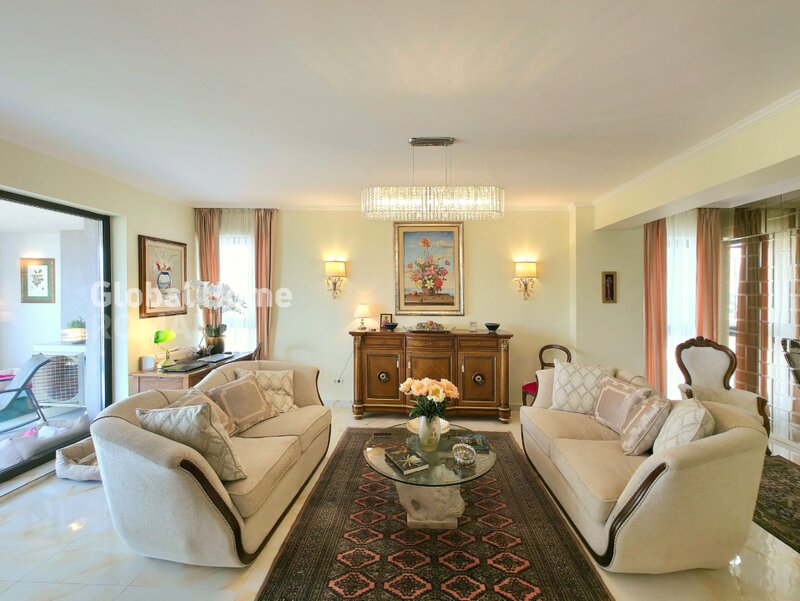 Pitesti Residence, I C Bratianu 54, panoramic view - 4 rooms - parking.