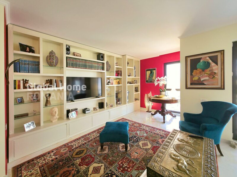 Pitesti Residence, I C Bratianu 54, panoramic view - 4 rooms - parking.